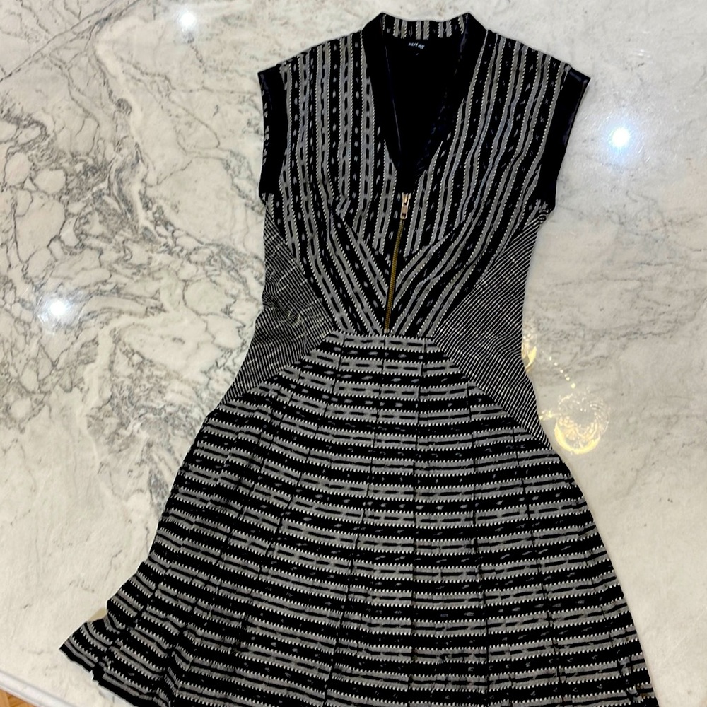 Cut 25 black dress
